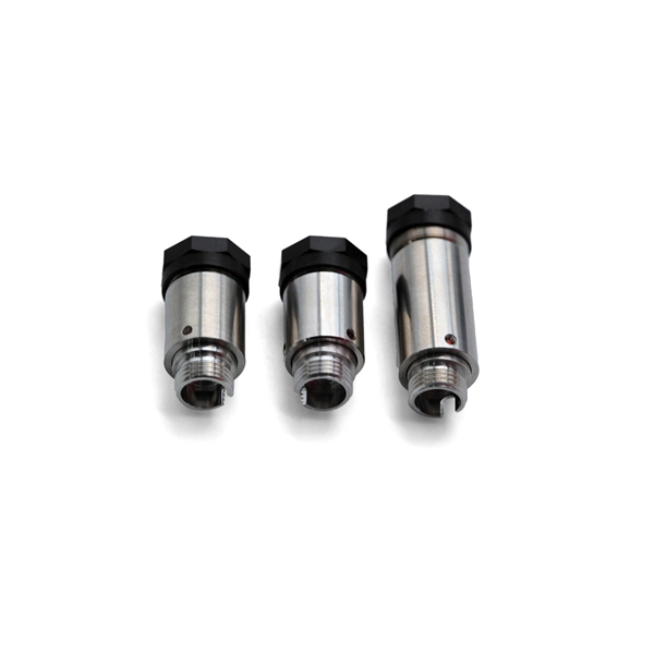 Low-voltage busbar expansion joint spacing