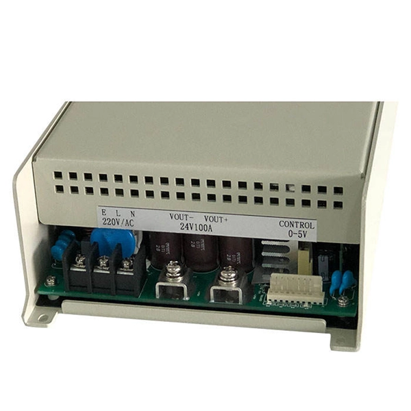 Several grounding points on metal cable trays