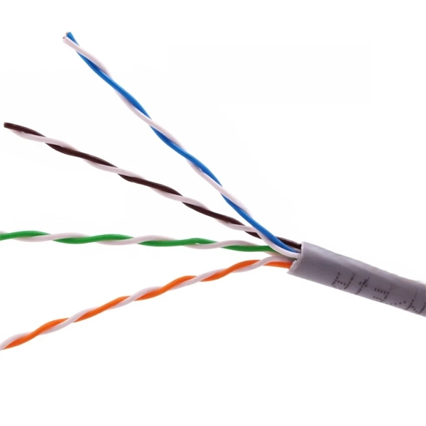 How many circuits are ideal for a data center power distribution box - E-Motional Optics & Connectivity