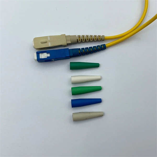 Universal Polarity of Optical Cables