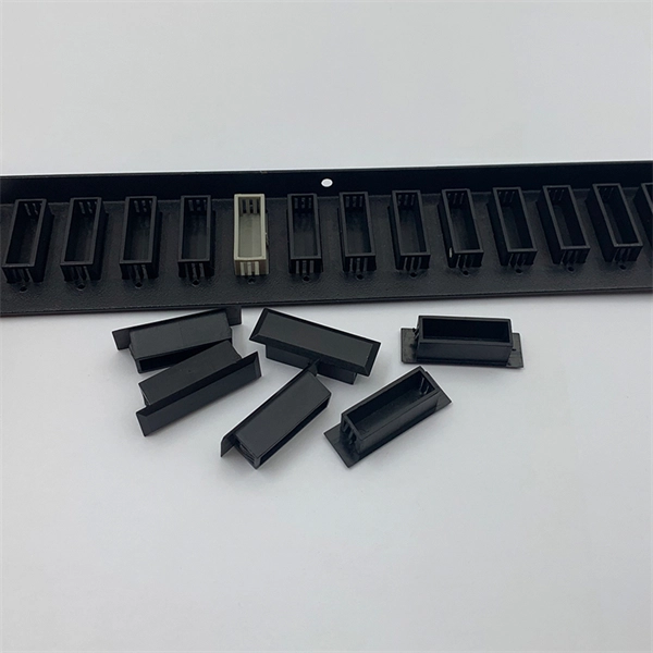 Drop cable and fiber optic distribution box