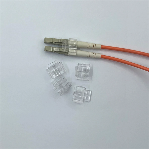 Does the power distribution box need to be connected to a neutral wire 