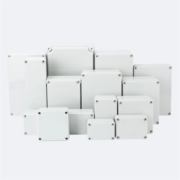 There is no yxm in the small busbar